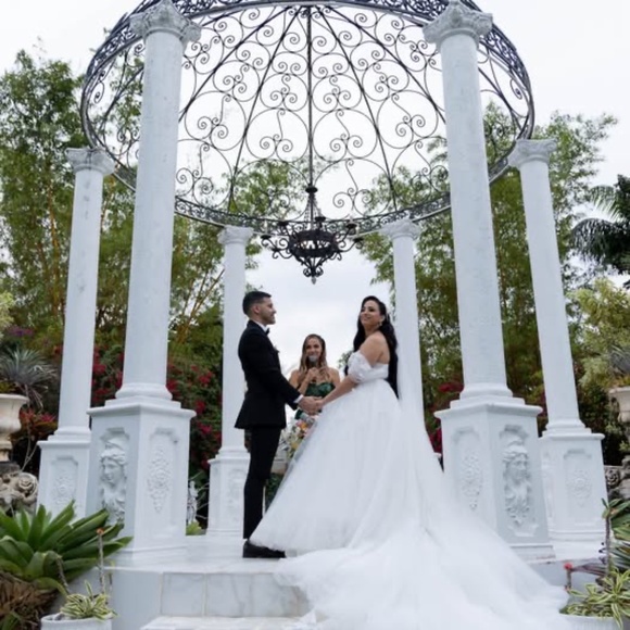 Milla Nova Wedding Gown Dress (Vincenza Collection) - Picture 5 of 14